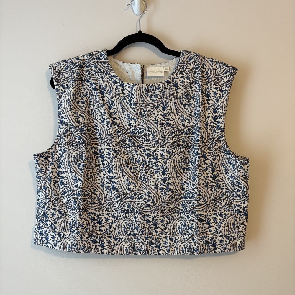 Julia Amory Slim Shell Top Paisley Floral Size L Cotton Canvas Cropped Boxy